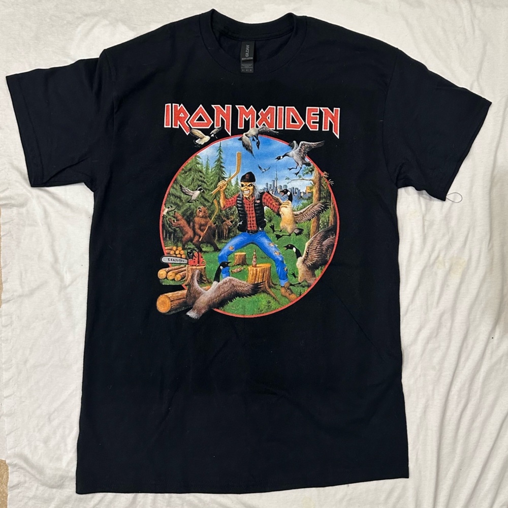 Legacy of the Beast World Tour Iron Maiden 2022 Black T-Shirt Canada Gildan New - Picture 1 of 12